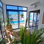 Sabida, Lanzarote Vila *